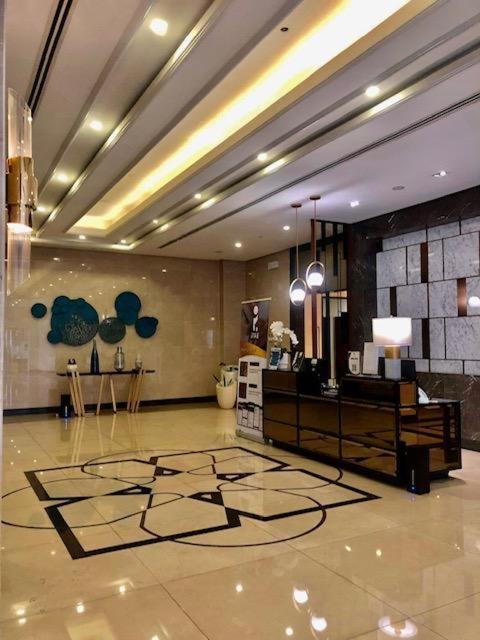 Luxury Bgc Condo In Taguig, Mckinley - Covered Parking And Wifi Free מראה חיצוני תמונה