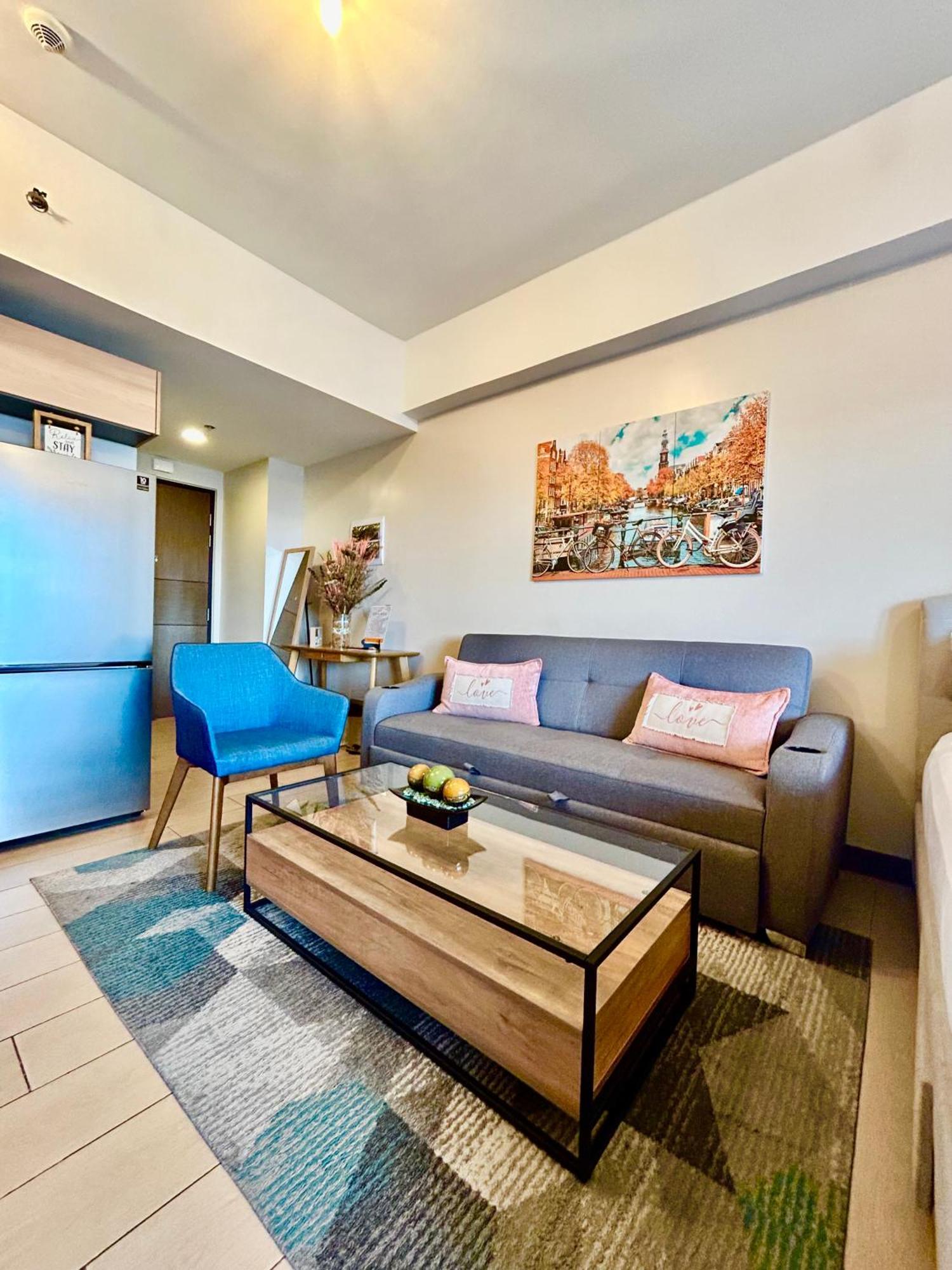 Luxury Bgc Condo In Taguig, Mckinley - Covered Parking And Wifi Free מראה חיצוני תמונה